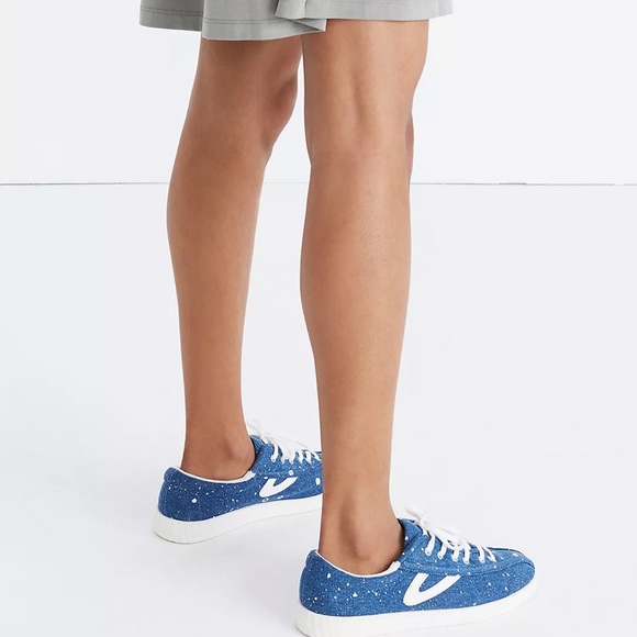 Tretorn Nylite Plus Sneakers in Paint-Splattered Denim. - Picture 6 of 6